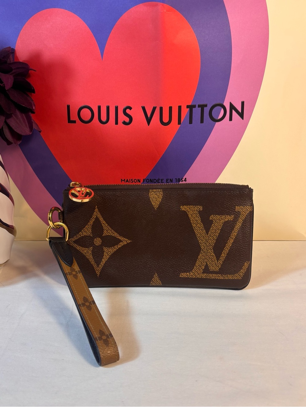 Louis Vuitton Giant Zipped Pochette